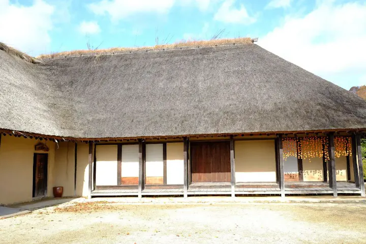 1750年頃に建てられた菊池家曲り家!