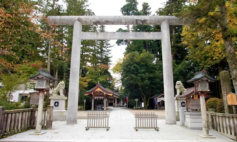 白山比め神社