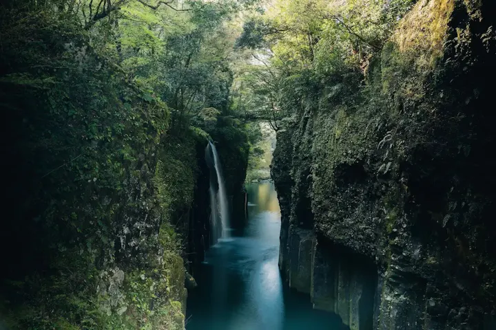 神秘的な渓谷美を誇る観光地！