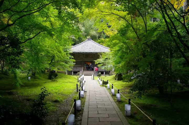 円通院の庭園を鑑賞
