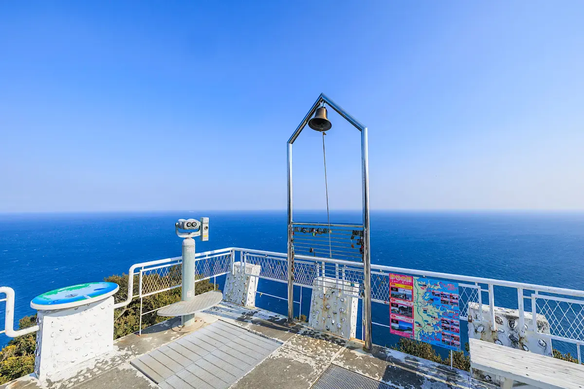 鶴御埼灯台 (旧海軍望楼跡)（写真 2）