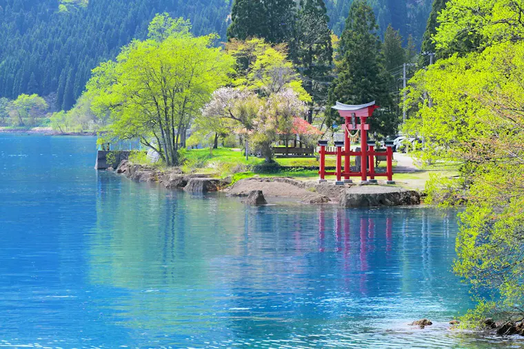 御座石神社