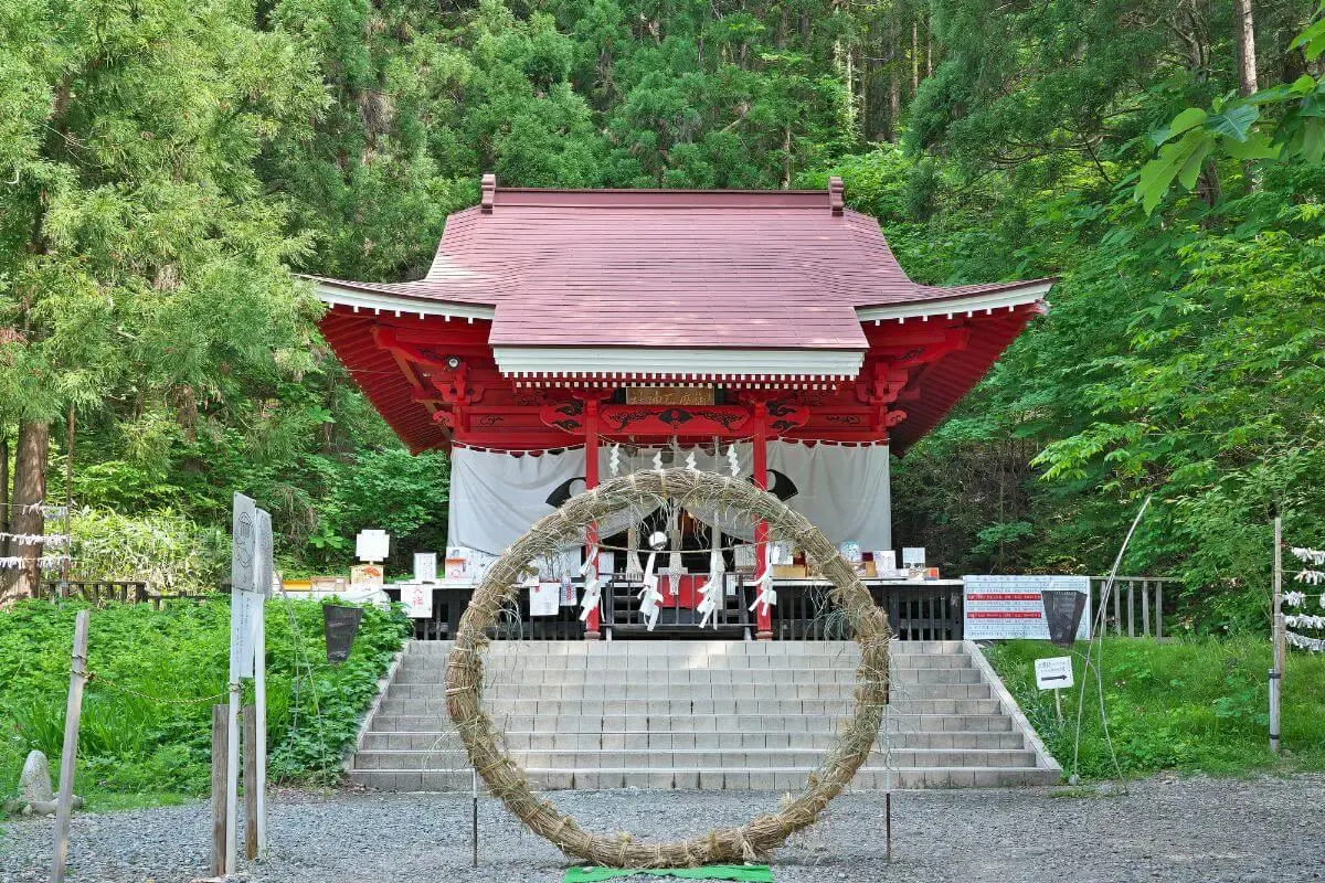 御座石神社(写真 6)