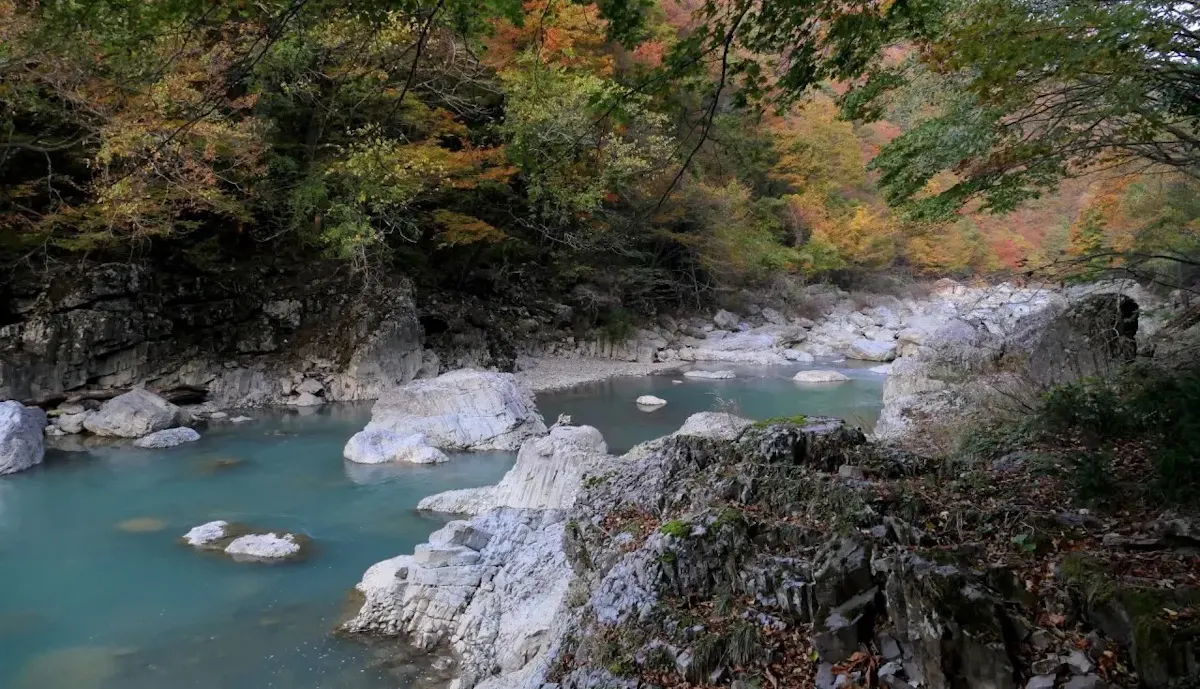 抱返り渓谷(写真 3)