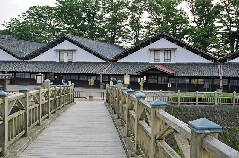 山居倉庫