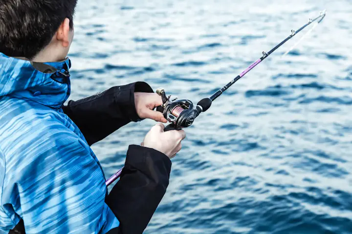 釣り好き必見！諏訪湖で釣り体験