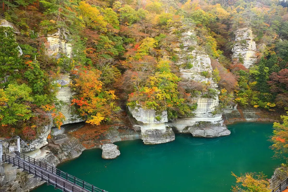 塔のへつり(写真 4)