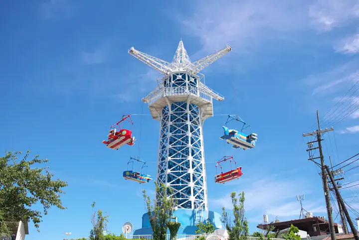 山上遊園地で体験する空中アトラクション