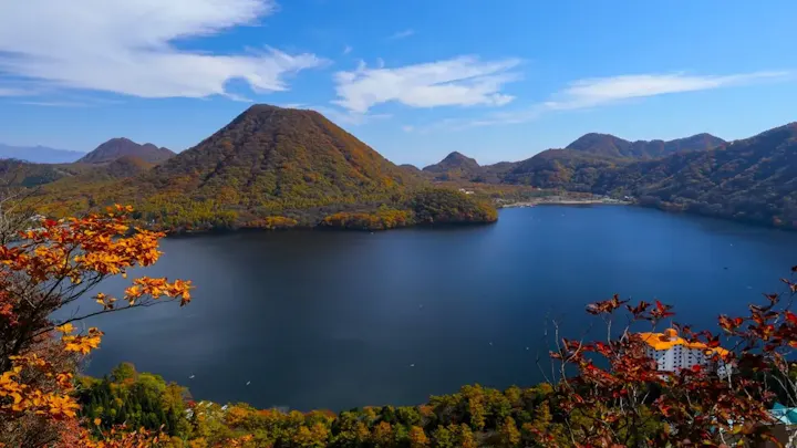 関東平野と上野地方を隔てる名山！