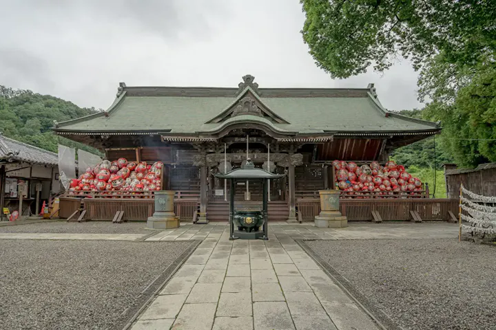 だるまで有名な少林山達磨寺！