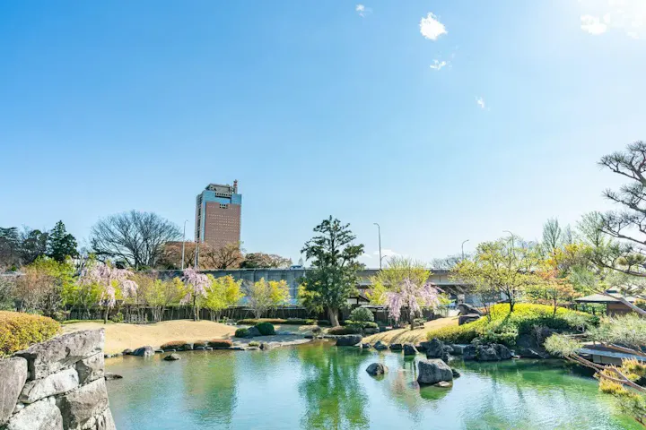 日本庭園やひょうたん池を一望できる！