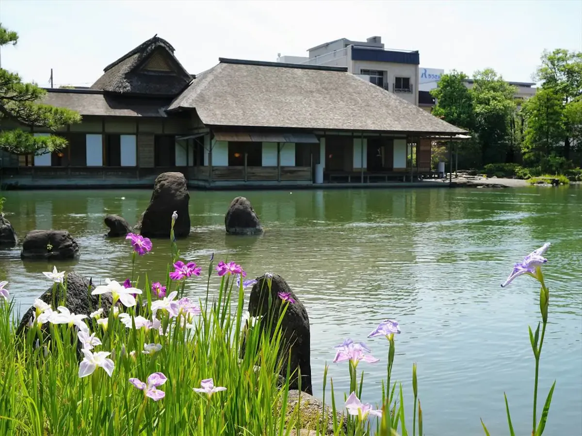 養浩館庭園
