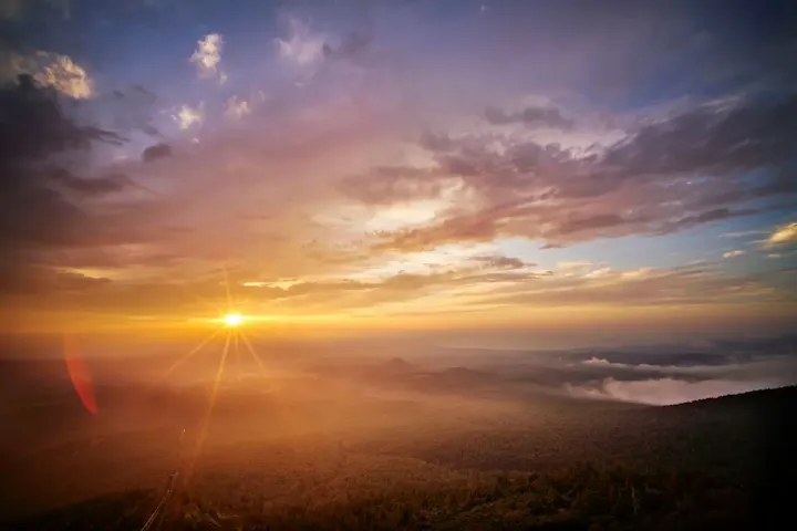 8,9月にはロープウェイから夕日を見よう