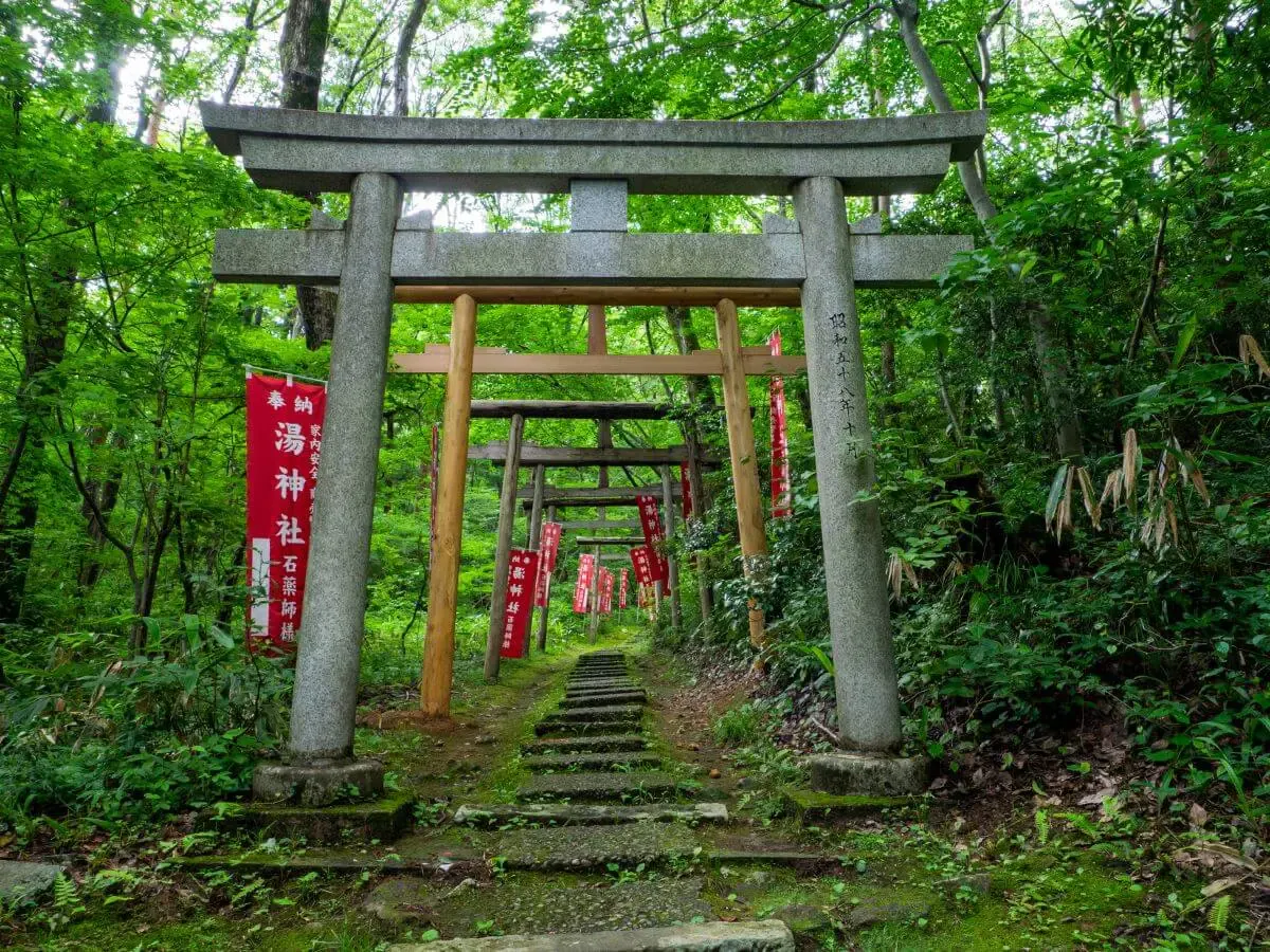 弥彦温泉郷（写真 5）