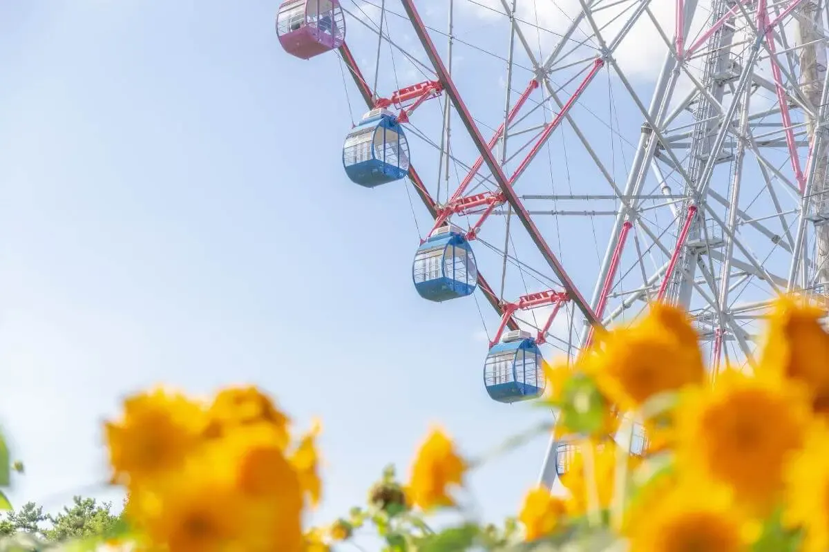 ダイヤと花の大観覧車(写真 2)