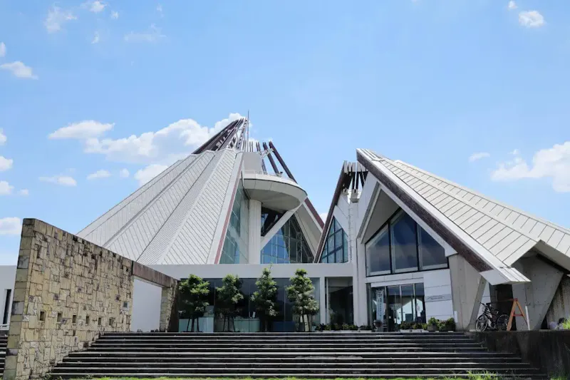 出水市ツル博物館クレインパークいずみ