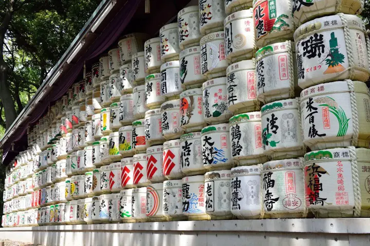 全国有数の奉納数を誇る明治神宮の酒樽