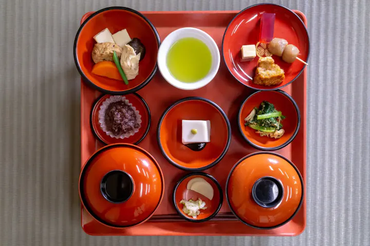 延暦寺周辺の名物料理を味わう