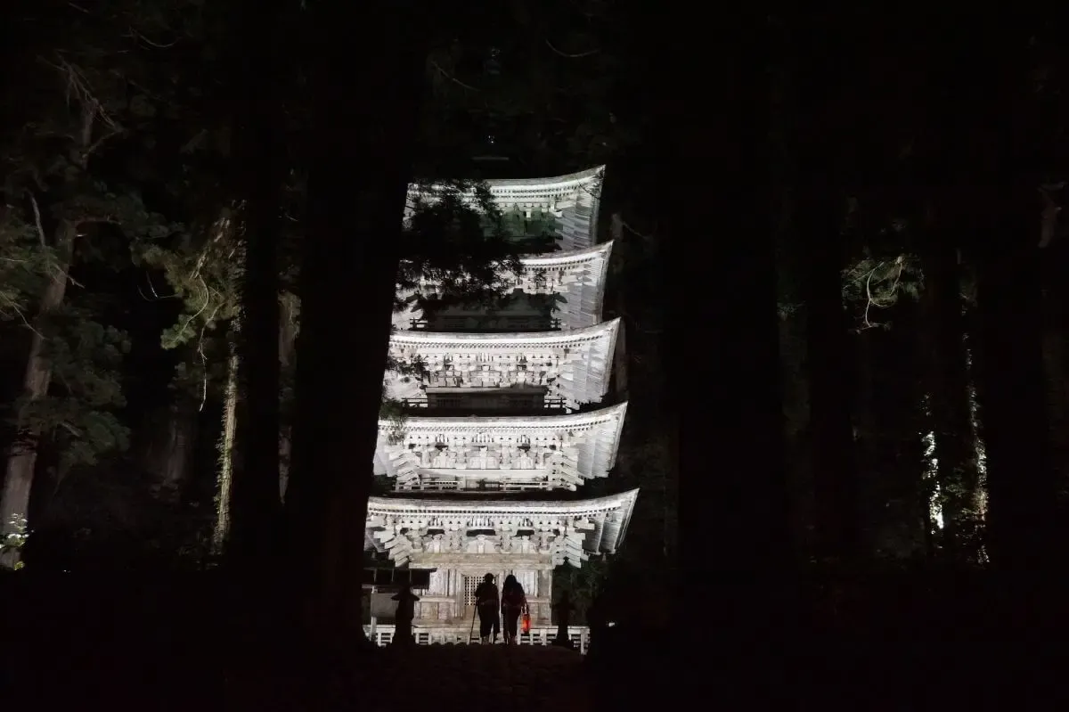 羽黒山五重塔(写真 5)