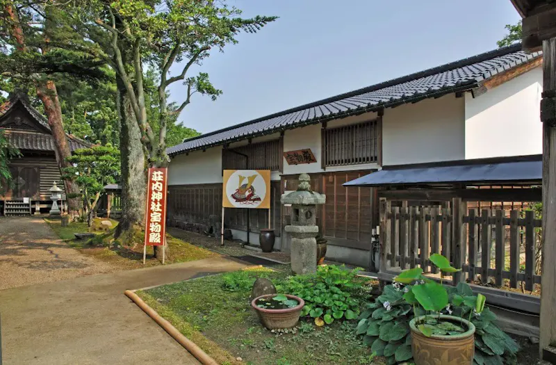 荘内神社