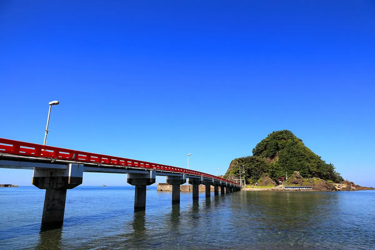白山島（写真 2）
