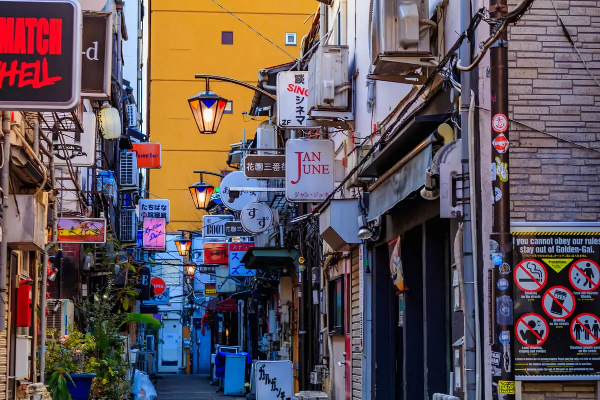 新宿ゴールデン街(写真 3)