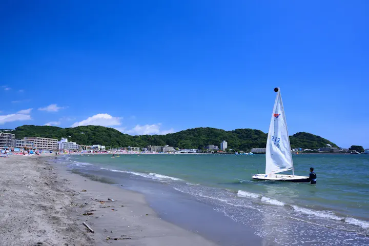 逗子海水浴場周辺を家族で満喫する