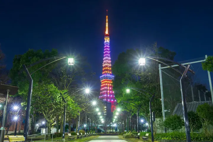 外から東京タワーを楽しめるライトアップ