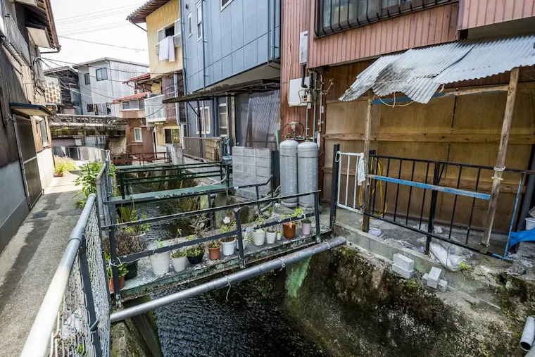筋骨めぐり