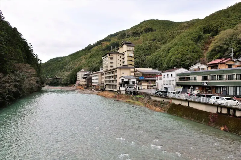 川湯温泉