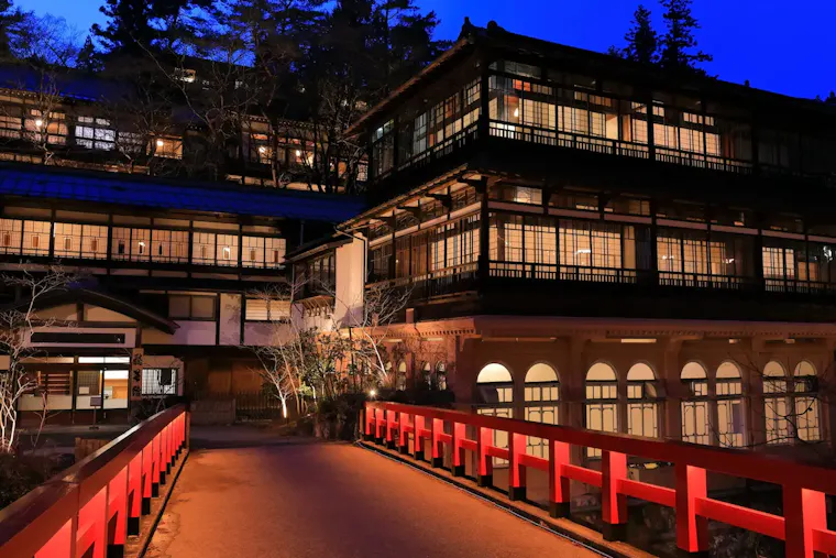 四万温泉